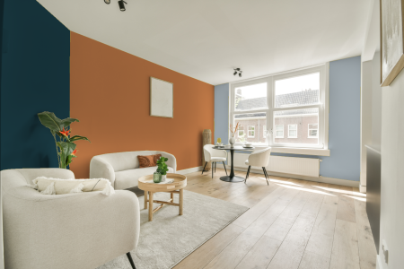 kamer in kleur S 2050-y40r met designkleuren op de wanden