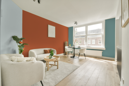 kamer in kleur S 2060-y60r met designkleuren op de wanden