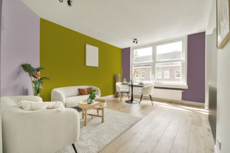 kamer in kleur S 2070-g70y met designkleuren op de wanden