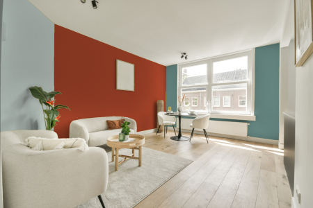 kamer in kleur S 2070-y70r met designkleuren op de wanden