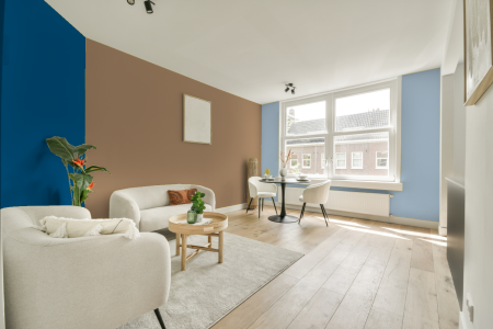 kamer in kleur S 3020-y30r met designkleuren op de wanden