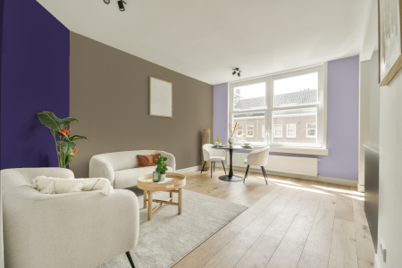 kamer in kleur S 4010-y10r met designkleuren op de wanden