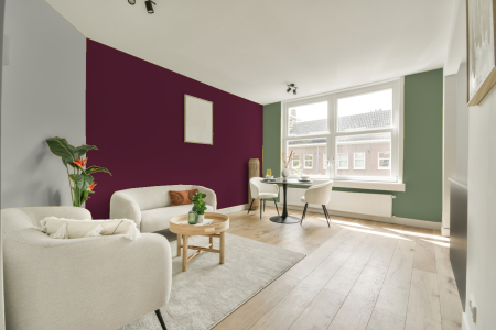 kamer in kleur Ral 4004 met designkleuren op de wanden