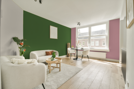 kamer in kleur Ral 6010 met designkleuren op de wanden