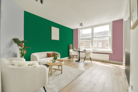 kamer in kleur Ral 6024 met designkleuren op de wanden