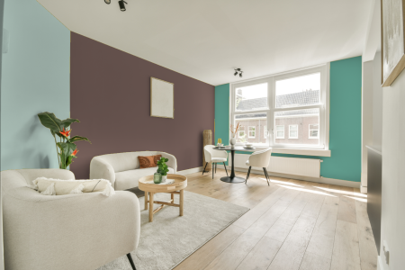 kamer in kleur Ppg1016-6 met designkleuren op de wanden