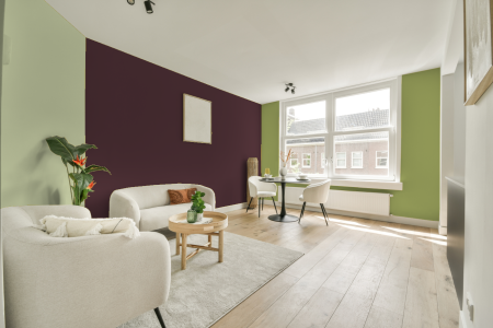 kamer in kleur Ppg1048-7 met designkleuren op de wanden