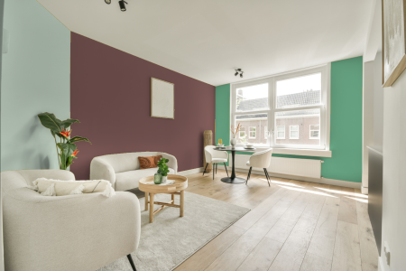 kamer in kleur Ppg1053-6 met designkleuren op de wanden