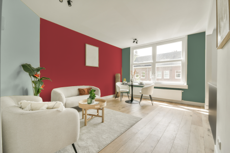 kamer in kleur Ppg1188-7 met designkleuren op de wanden