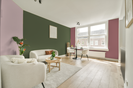 kamer in kleur H8.22.39 met designkleuren op de wanden