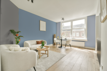 woonkamer met neutrale kleuren en 4090