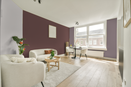 woonkamer met neutrale kleuren en Full plum