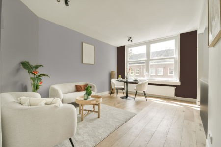 woonkamer met neutrale kleuren en Gentle taupe