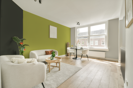 woonkamer met neutrale kleuren en Gn 023-05