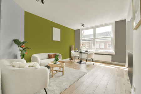 woonkamer met neutrale kleuren en Gn 024-05