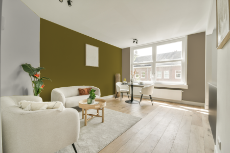 woonkamer met neutrale kleuren en Gn 026-01