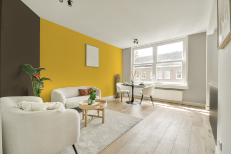 woonkamer met neutrale kleuren en Gn 030-05