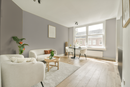 woonkamer met neutrale kleuren en Gn 111-10