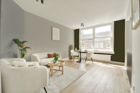 woonkamer met neutrale kleuren en S 1505-y