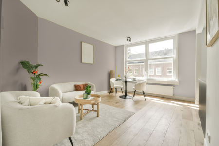 woonkamer met neutrale kleuren en S 1505-y60r