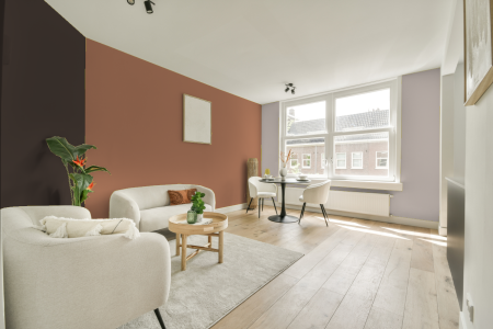 woonkamer met neutrale kleuren en S 3030-y50r