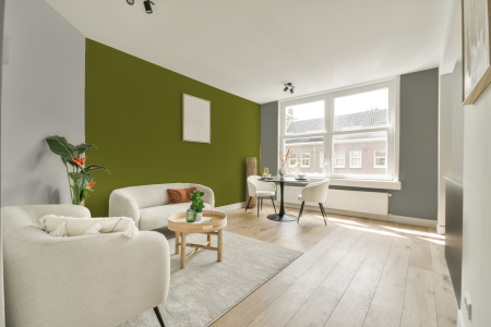 woonkamer met neutrale kleuren en S 3560-g50y