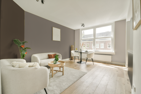 woonkamer met neutrale kleuren en S 4005-y20r