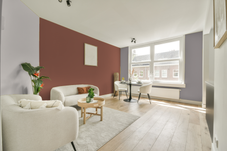 woonkamer met neutrale kleuren en S 4030-y70r