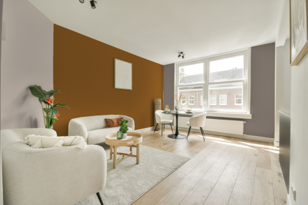 woonkamer met neutrale kleuren en S 4050-y20r