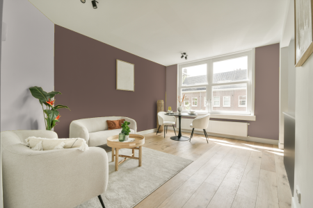 woonkamer met neutrale kleuren en S 5010-y70r