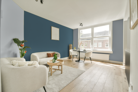 woonkamer met neutrale kleuren en S 5020-b