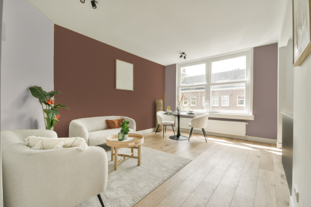 woonkamer met neutrale kleuren en S 5020-y60r