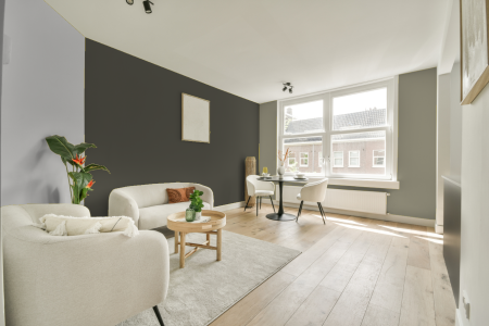 woonkamer met neutrale kleuren en S 7005-g80y