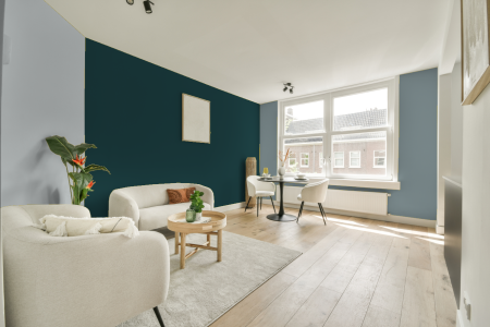 woonkamer met neutrale kleuren en S 7020-b30g