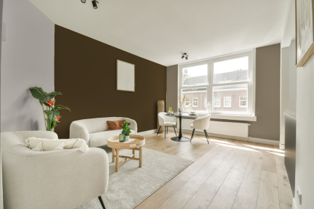 woonkamer met neutrale kleuren en S 7020-y