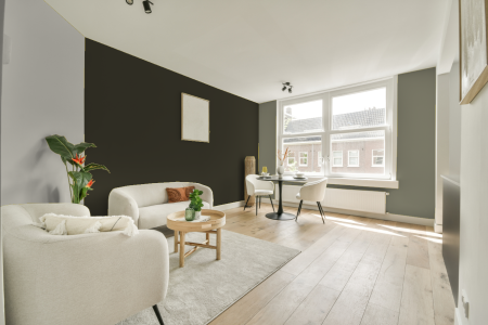 woonkamer met neutrale kleuren en S 8010-g70y