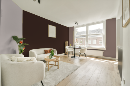 woonkamer met neutrale kleuren en S 8010-y70r