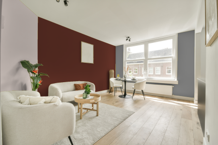 woonkamer met neutrale kleuren en Ral 040 30 30