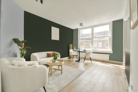 woonkamer met neutrale kleuren en Ral 130 30 10