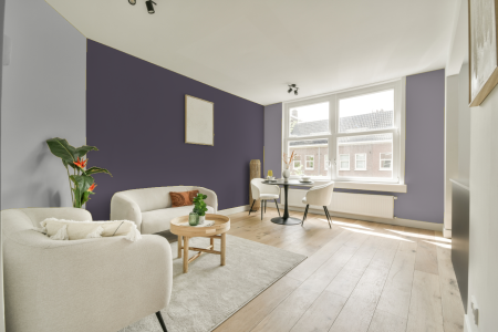 woonkamer met neutrale kleuren en Ral 310 40 10