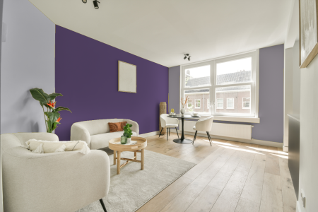 woonkamer met neutrale kleuren en Ral 310 40 30