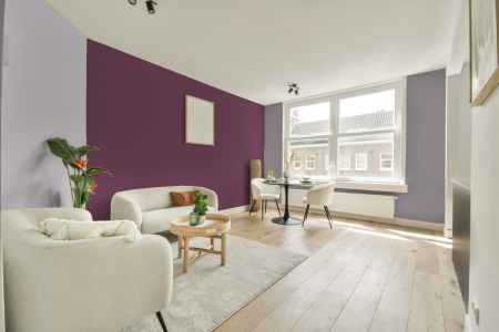 woonkamer met neutrale kleuren en Ral 350 40 25