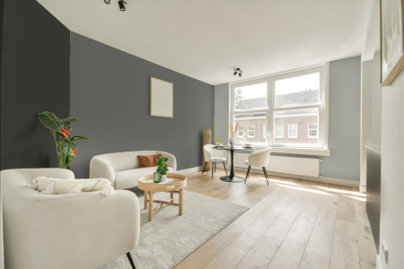 woonkamer met neutrale kleuren en Ppg1010-5