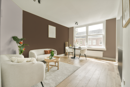 woonkamer met neutrale kleuren en Ppg1085-7