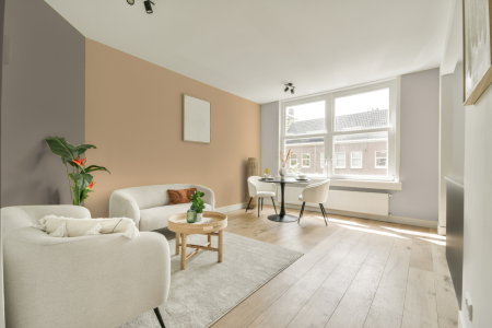 woonkamer met neutrale kleuren en Ppg1090-2