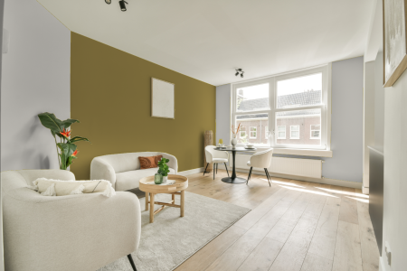 woonkamer met neutrale kleuren en Ppg1110-5