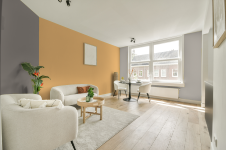 woonkamer met neutrale kleuren en Ppg1204-5