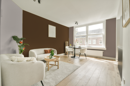 woonkamer met neutrale kleuren en E5.35.25