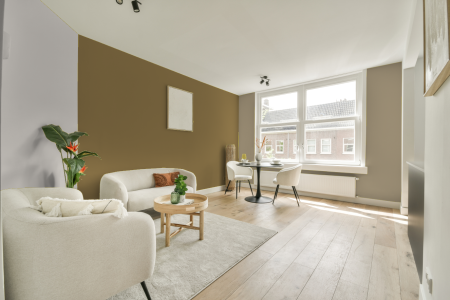 woonkamer met neutrale kleuren en F6.30.50