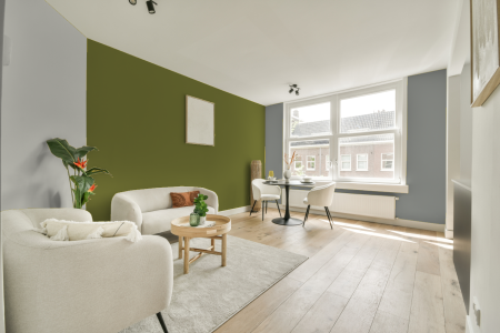 woonkamer met neutrale kleuren en H1.44.44